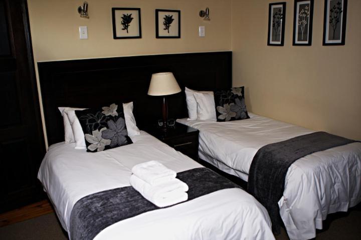Goodey'S Guesthouse Pretoria-Noord Esterno foto