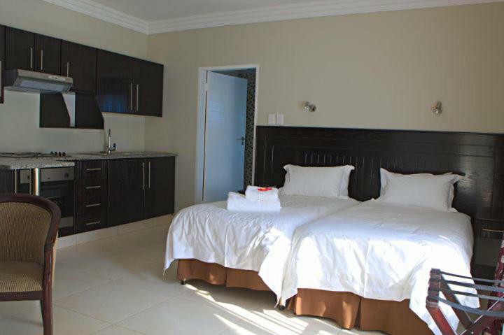 Goodey'S Guesthouse Pretoria-Noord Esterno foto